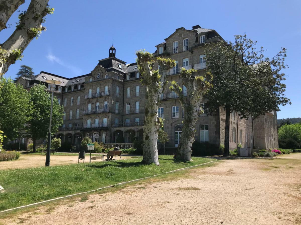 Residencial Mondariz Balneario 118 Lejlighed Eksteriør billede
